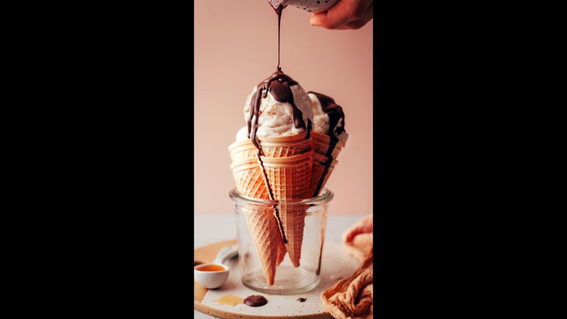 Vegan Vanilla Soft Serve (No-Churn!) | Minimalist Baker Recipes Vegan Vanilla Soft Serve (No-Churn!) | Minimalist Baker Recipes