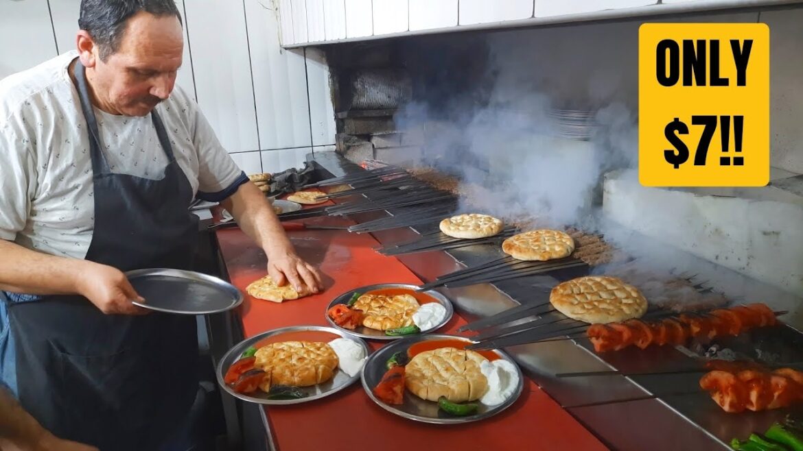 Mouthwatering!! How the BEST KEBAB of TURKEY is made since 1970 | Turkish Street Food
