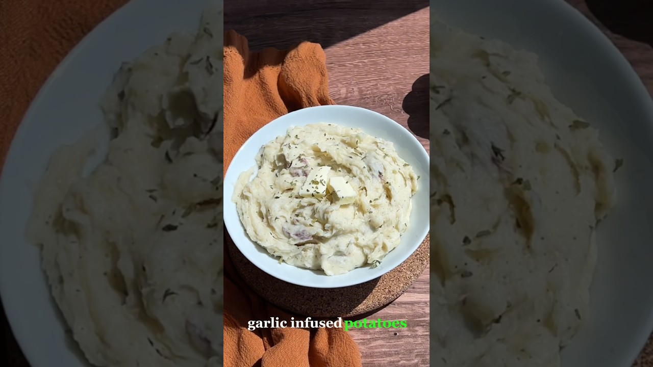 Creamy Garlic Mashed Potatoes Thanksgiving Dining And Cooking Creamy Garlic Mashed Potatoes Thanksgiving Dining And Cooking