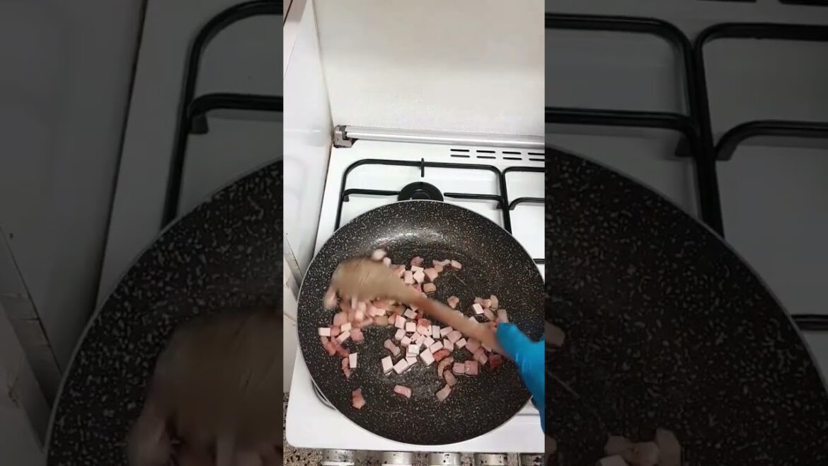 zafferano saffron Pancetta ,e prosciutto Risotto.#recipe #reels #fyp