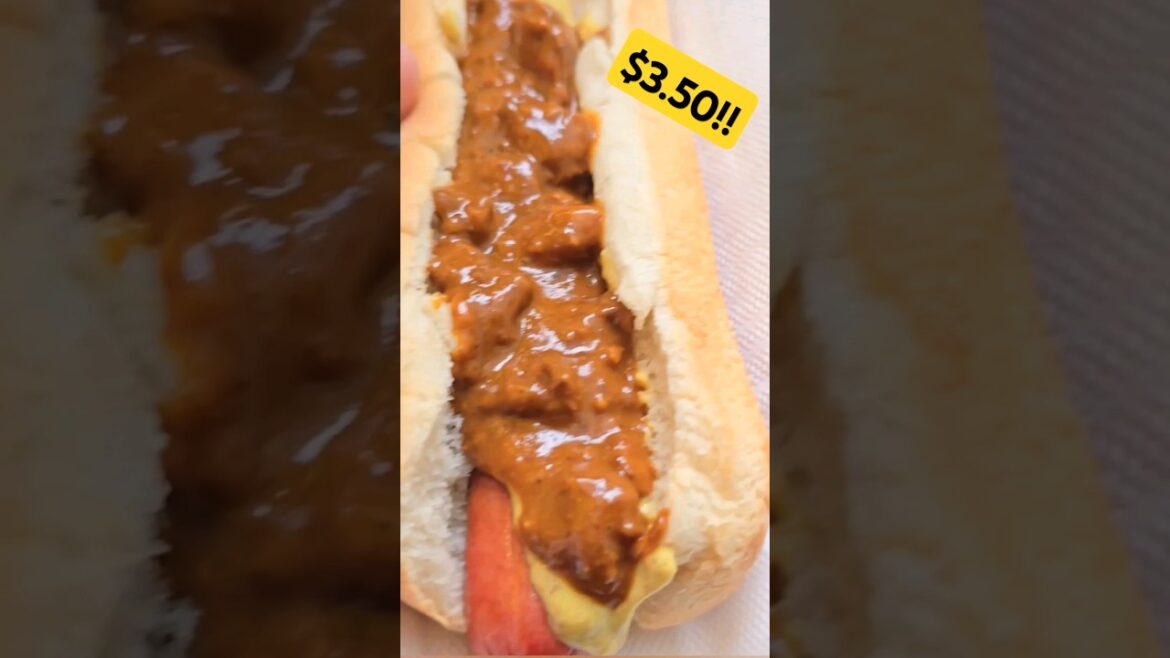 Cheap Eats:  Best NYC Dirty Water Hot Dogs!!