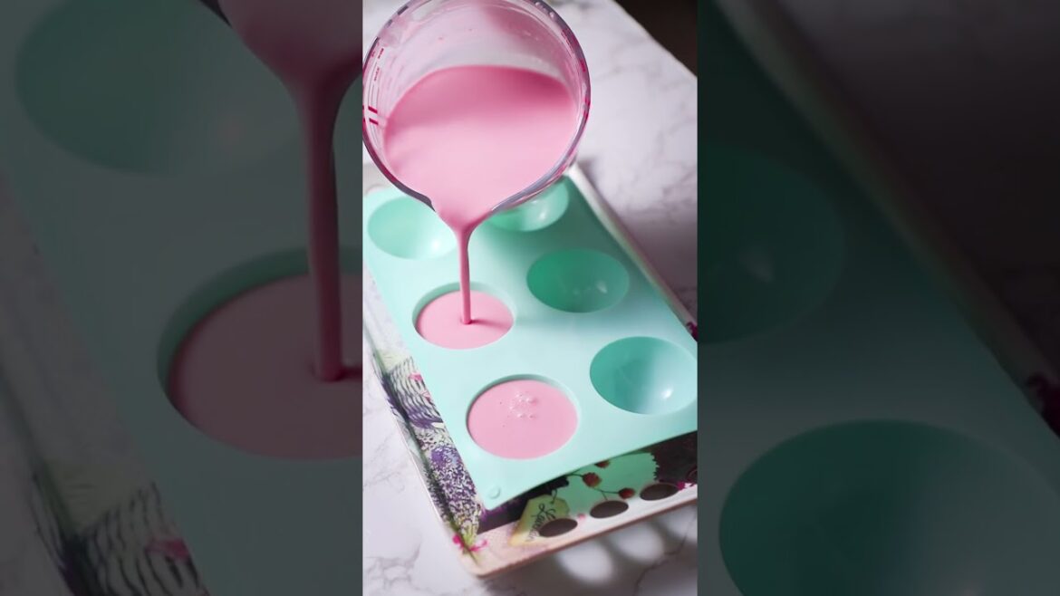 Valentine’s Day special Strawberry Panna Cotta #valentinesday #yumcurry #pannacotta Valentine’s Day special Strawberry Panna Cotta #valentinesday #yumcurry #pannacotta