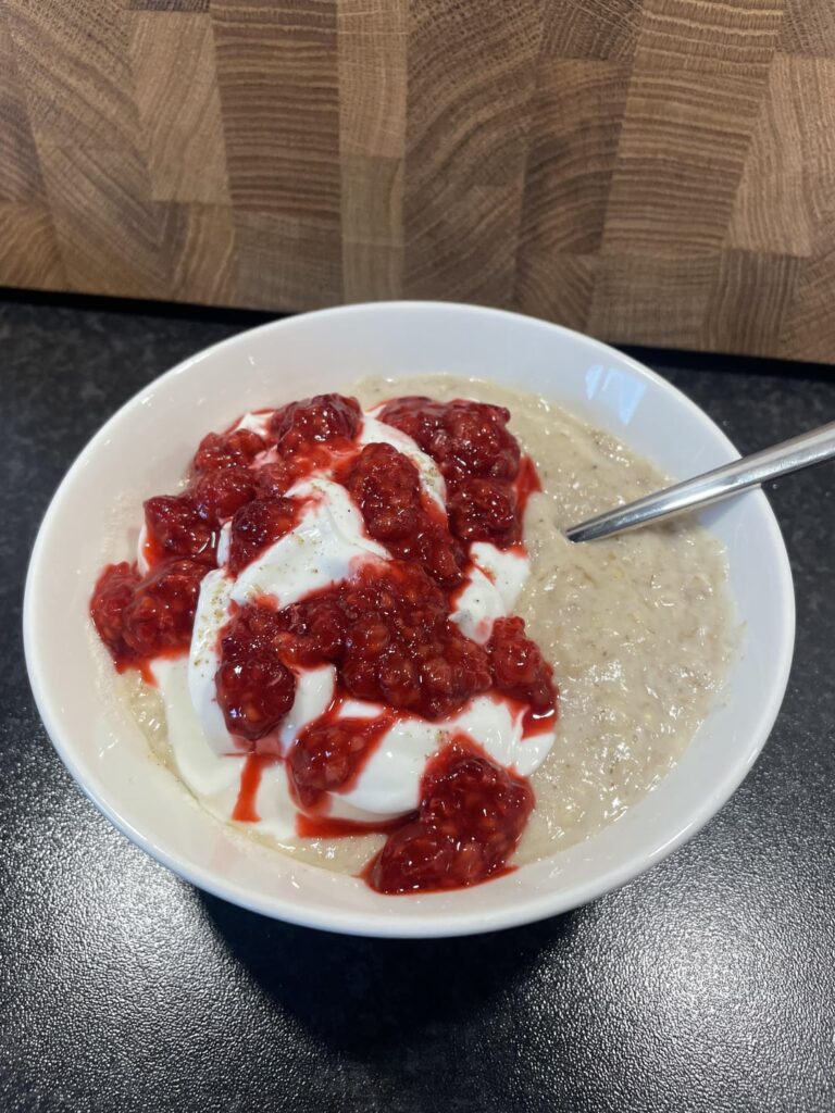 full day eating 1411 kcal 104g protein (all the nutritionists are screaming)