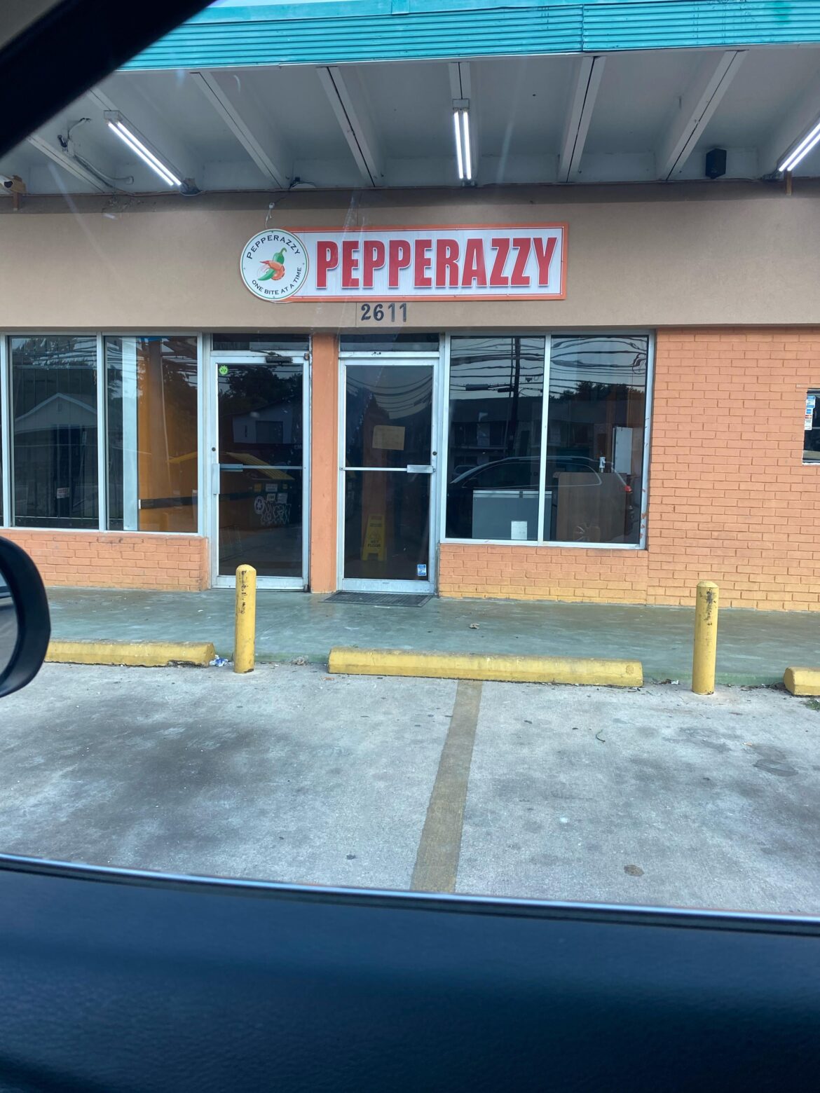 Pepperazzy replacing TacoMex on Manor Road
