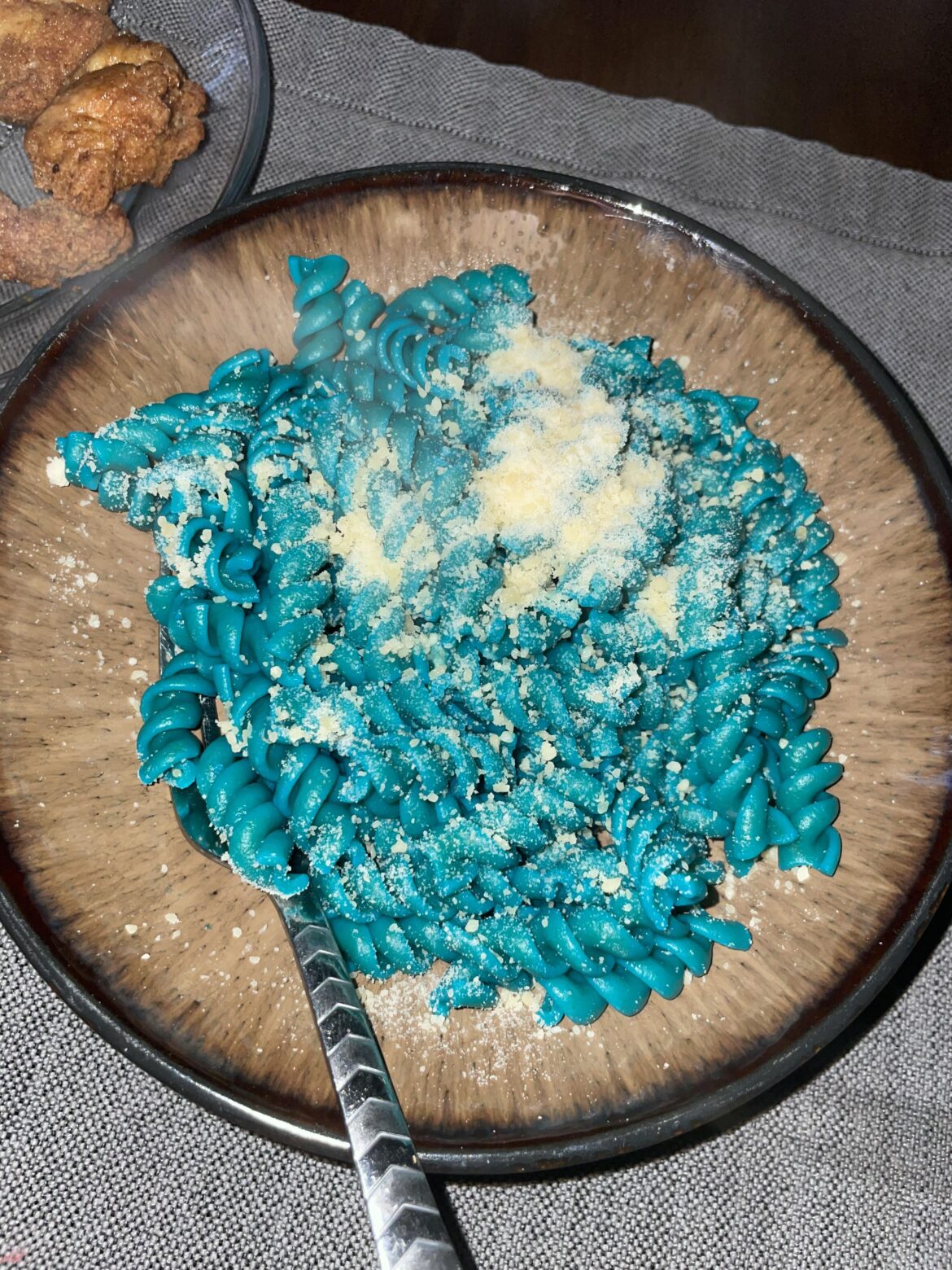 we should all start dyeing our food fun and cool colors