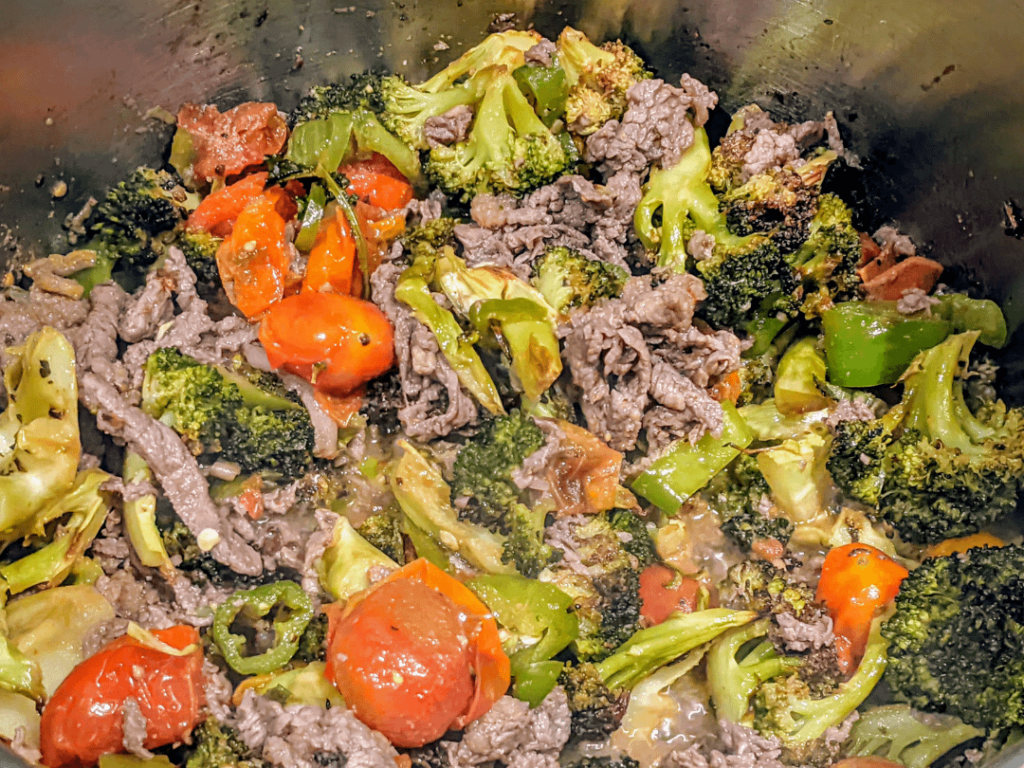 Bulgogi w roasted veg tossed in, for texture variant (never did this before)!