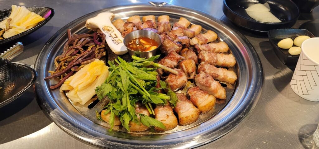 Pork dinner for 1 in Dongtan (bibim naengmyun not pictured)