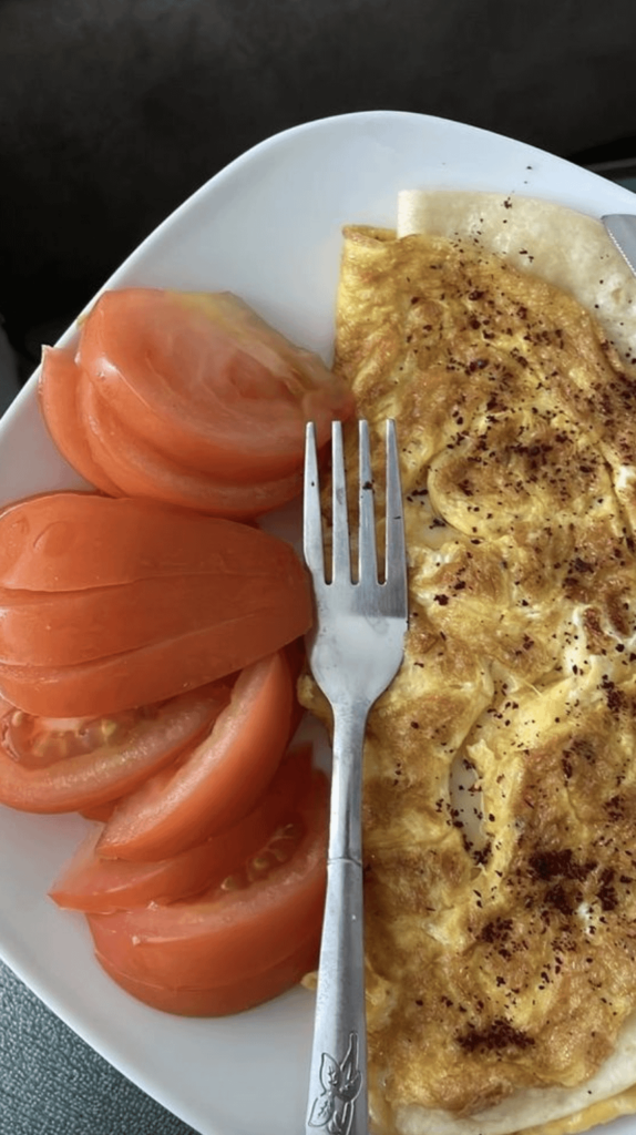 Egg and tomato omelette !