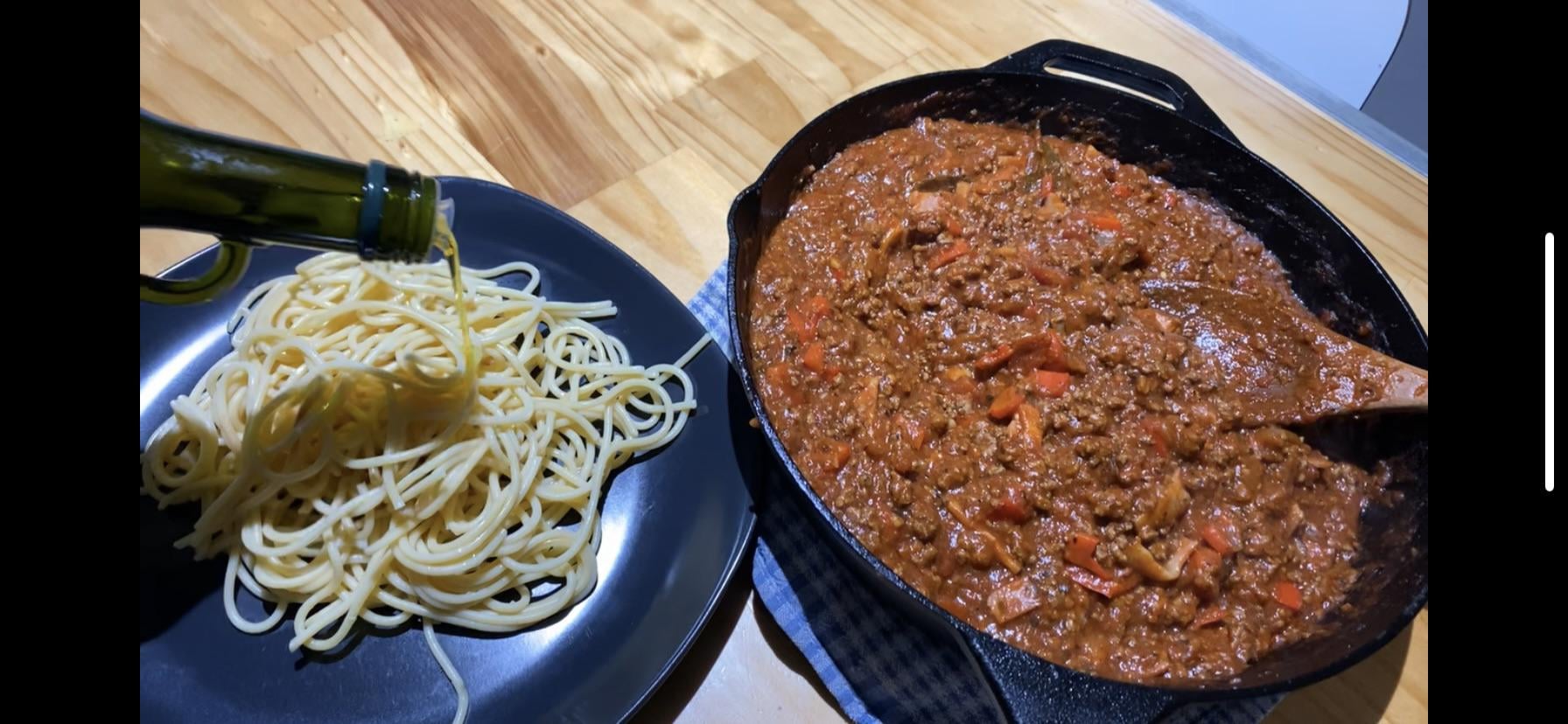 Cast iron spaghetti Dining and Cooking