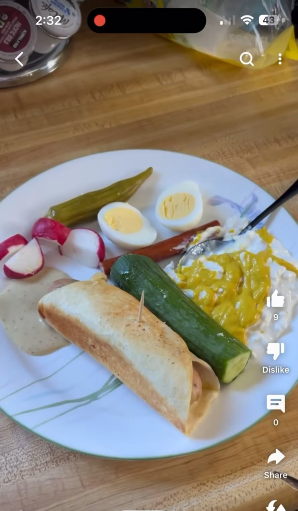 Is this a normal plate?