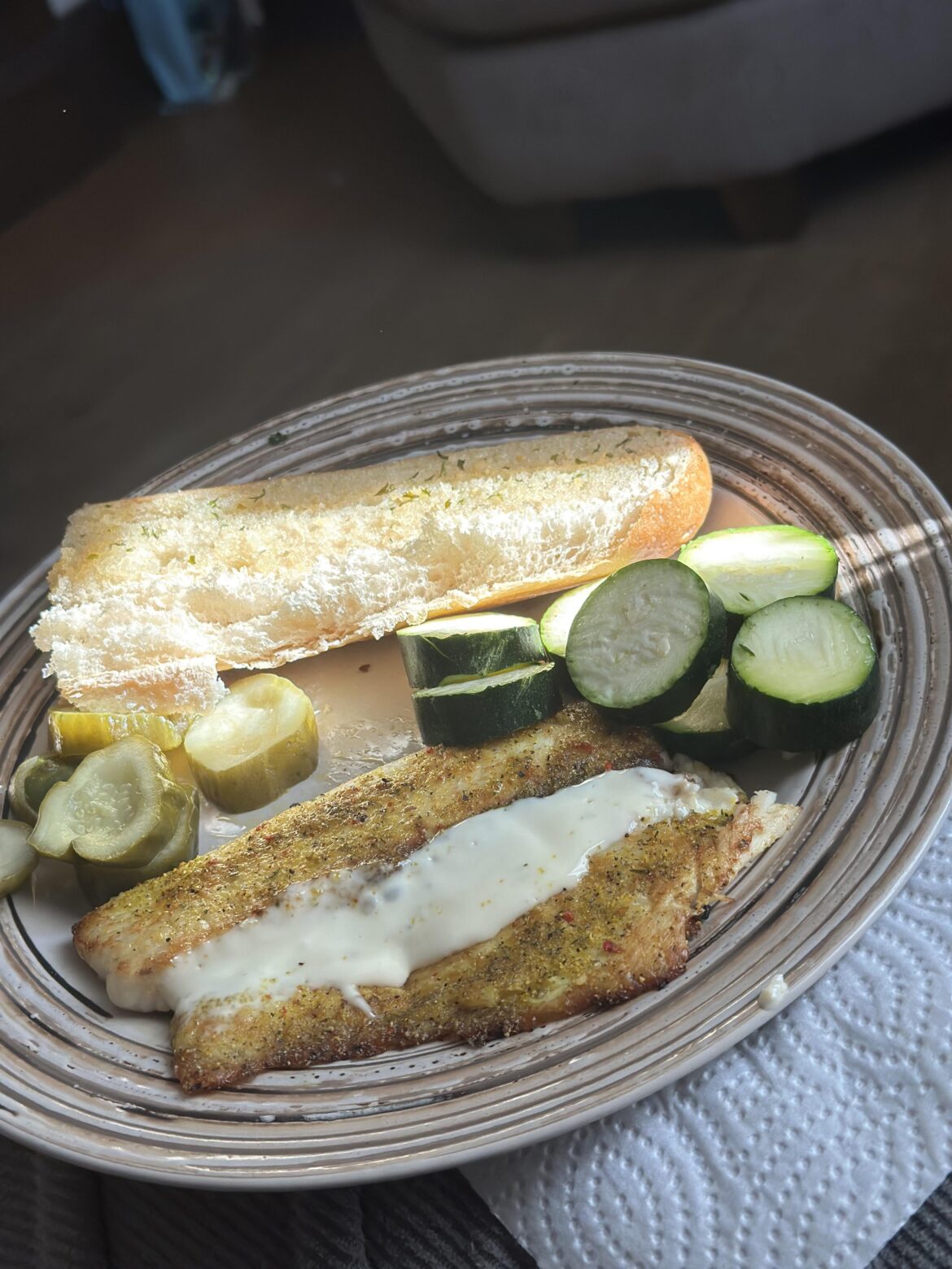 Garlic bread with veggies and fish