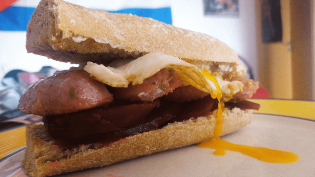 Salsiccia, beetroot and fried egg for morning