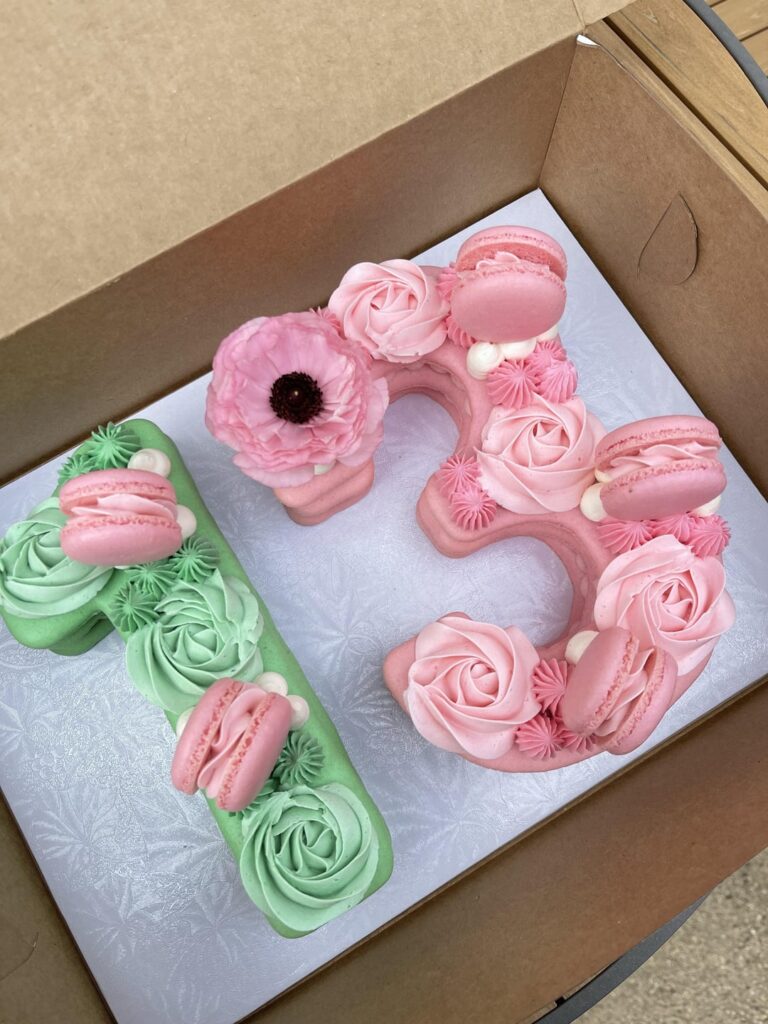 Macaron Cakes