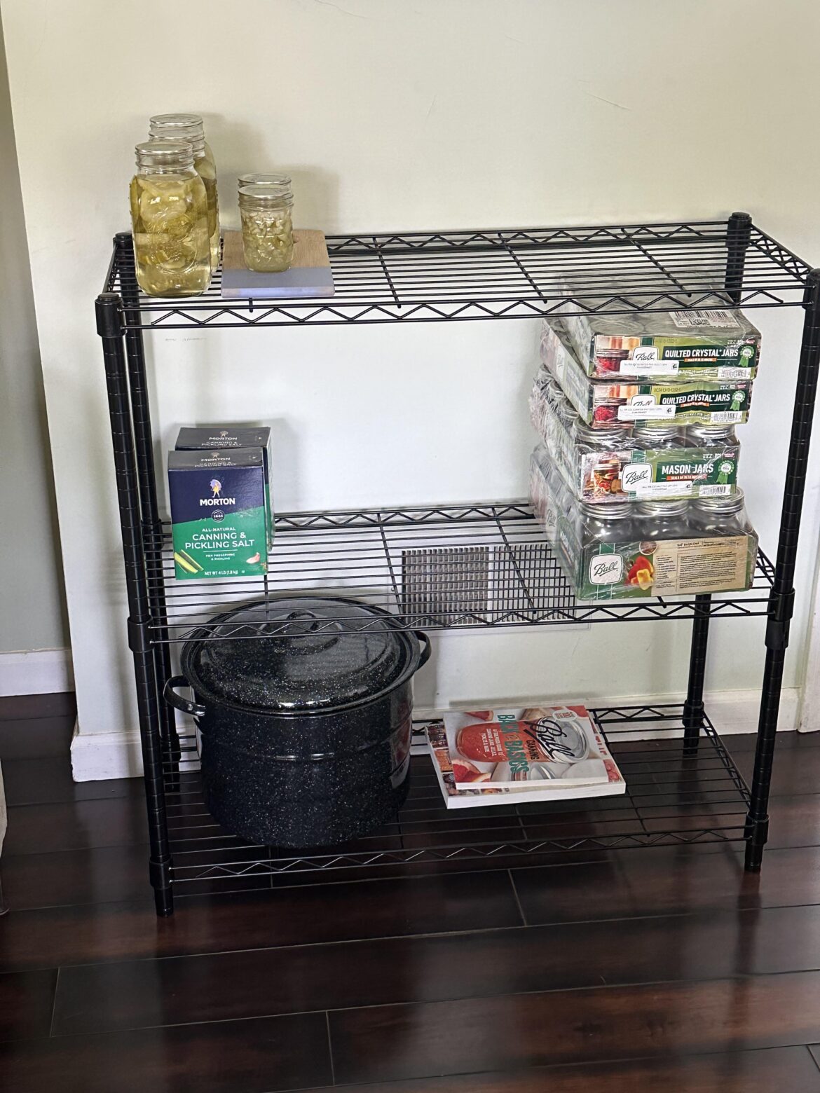 Is this an okay environment for storing canned jars? Is this an okay environment for storing canned jars?