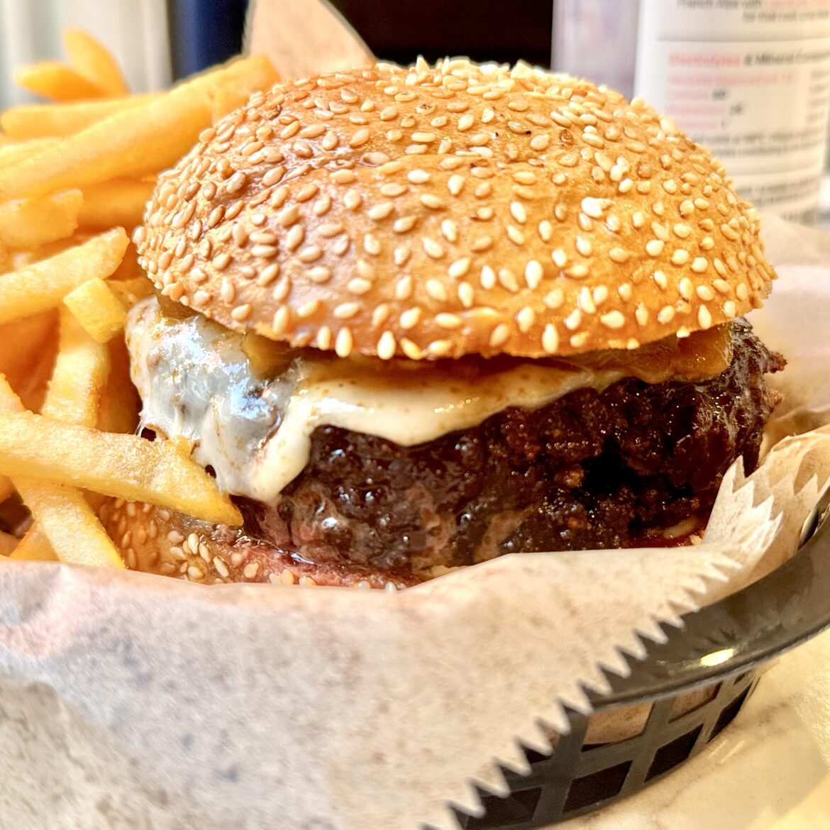 Amboy DH/Fancy with garlic aioli 👌