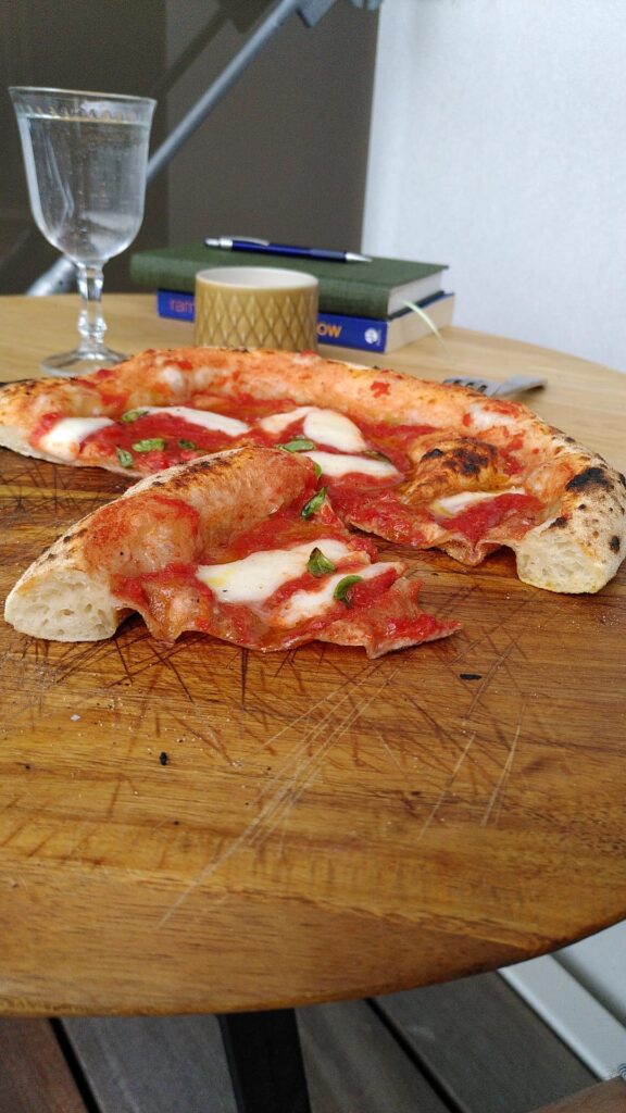 Margherita made in Ooni Karu