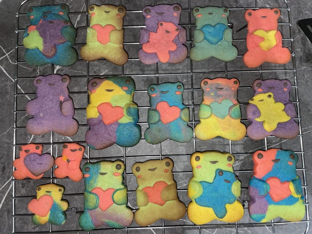 [homemade] frog sugar cookies