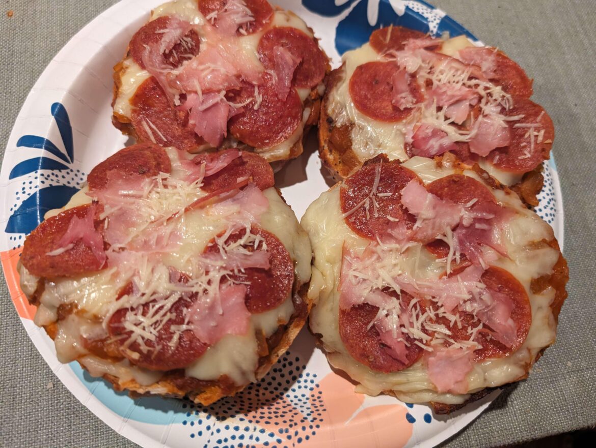 I made bagel pizzas with truffle pasta sauce mixed with Sabrett's onions in sauce as a base