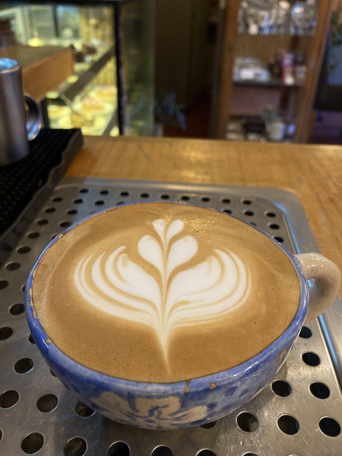 making coffee darlingggg 💁🏻‍♀️