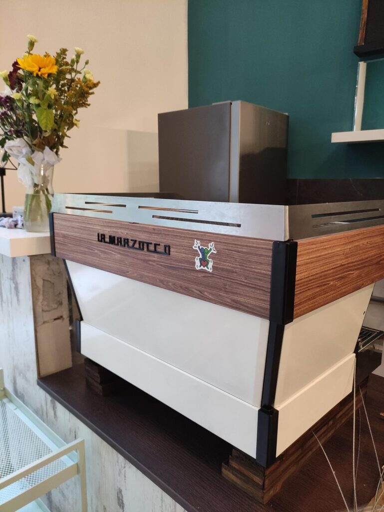 Can anyone recognize this machine?