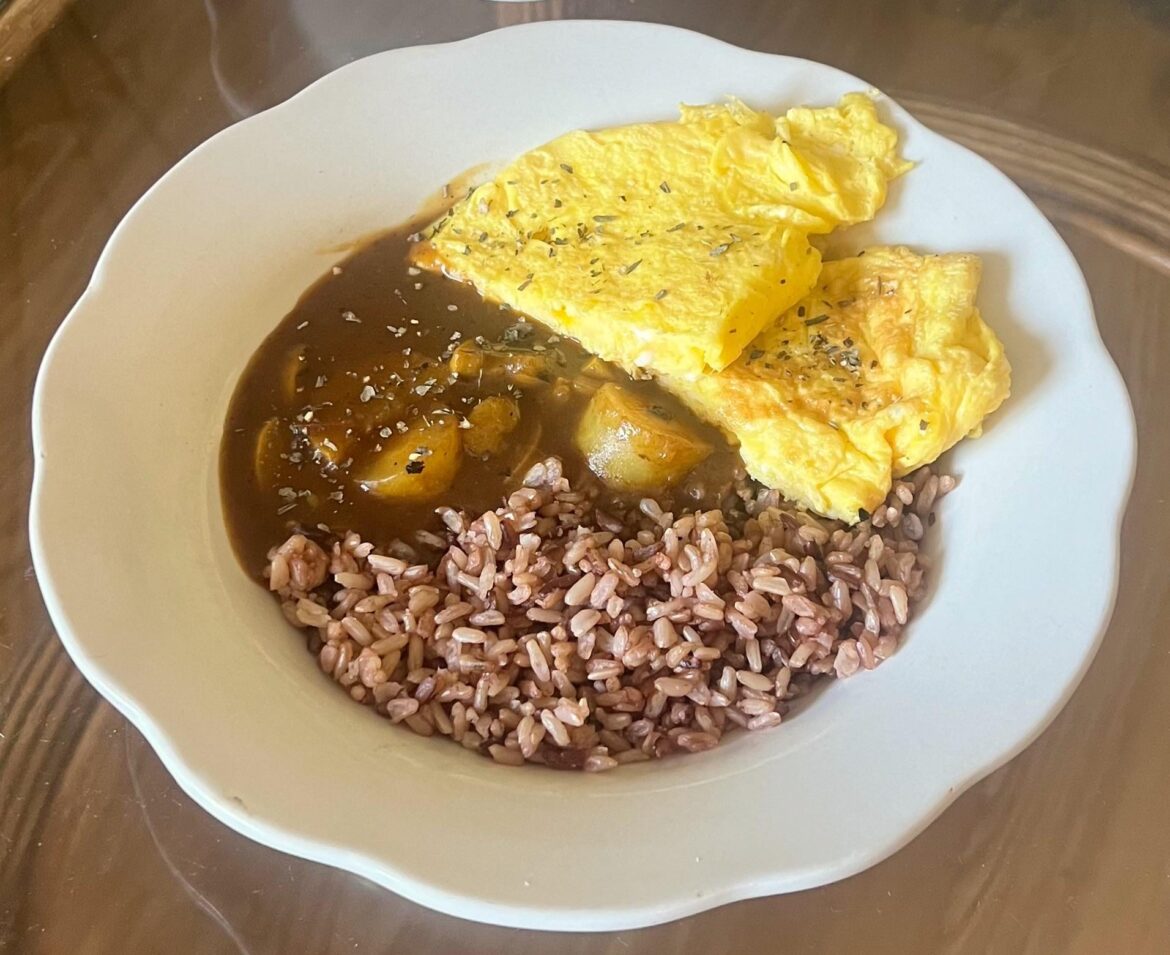 I had to put an omelette on my curry.