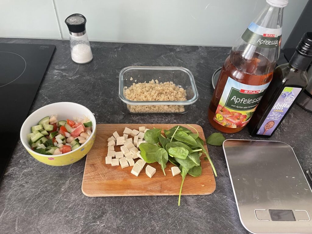 Salad afternoon snack for ~380 calories