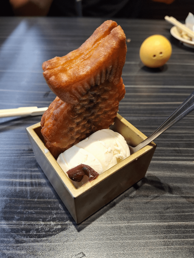 [I ate] Taiyaki and Ice Cream