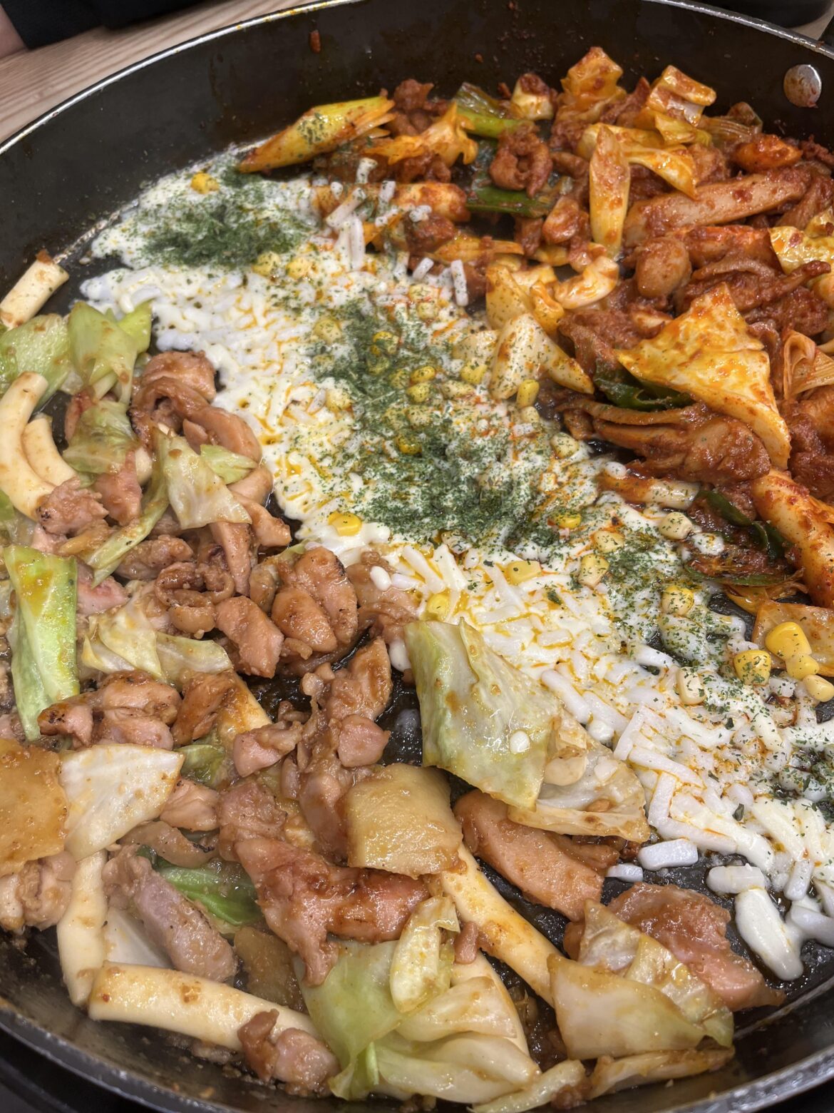 Don‘t miss chicken galbi (Yogane restaurant), one of my fav places 😍