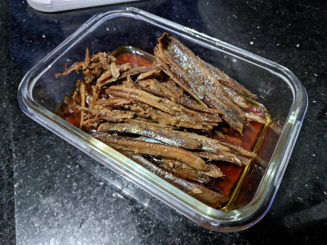 Spicy dried & fried herring fillets in olive oil Dining and Cooking