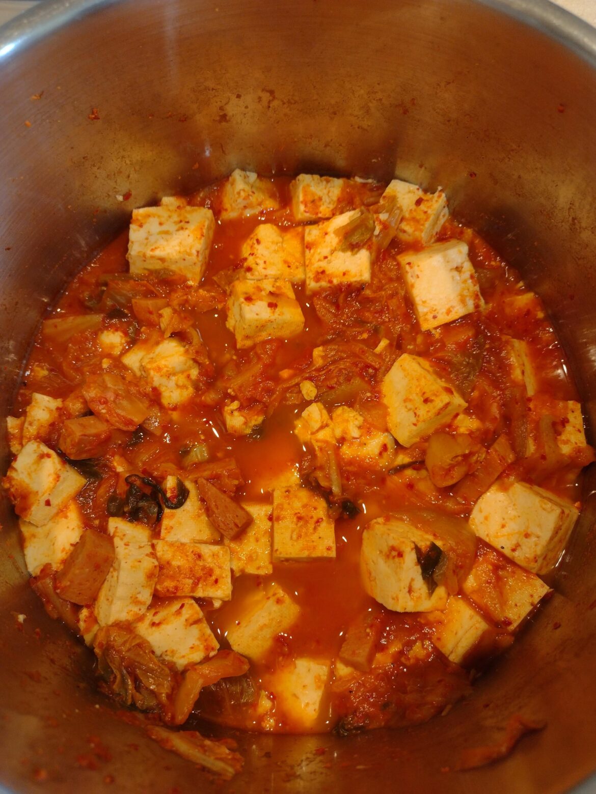 I made kimchijigae for lunch y'all