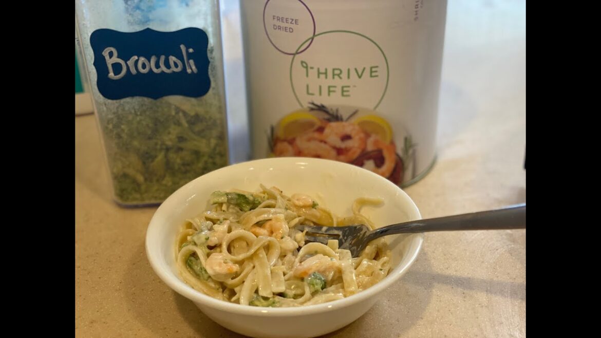 Thrive Life freeze dried Shrimp & Broccoli Alfredo recipe start to finish in less than 13 mins yum!