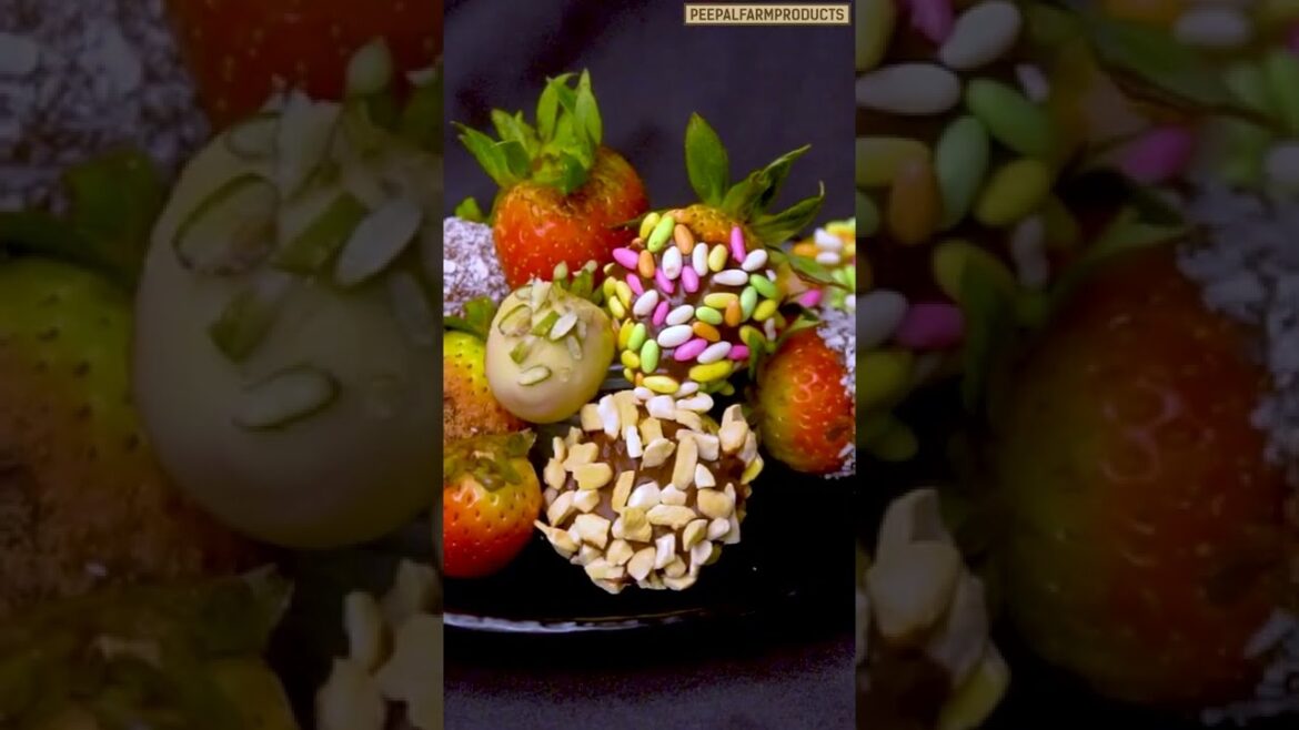 Chocolate covered strawberries! | Valentine's Day Special Quick Recipe for Loved Ones