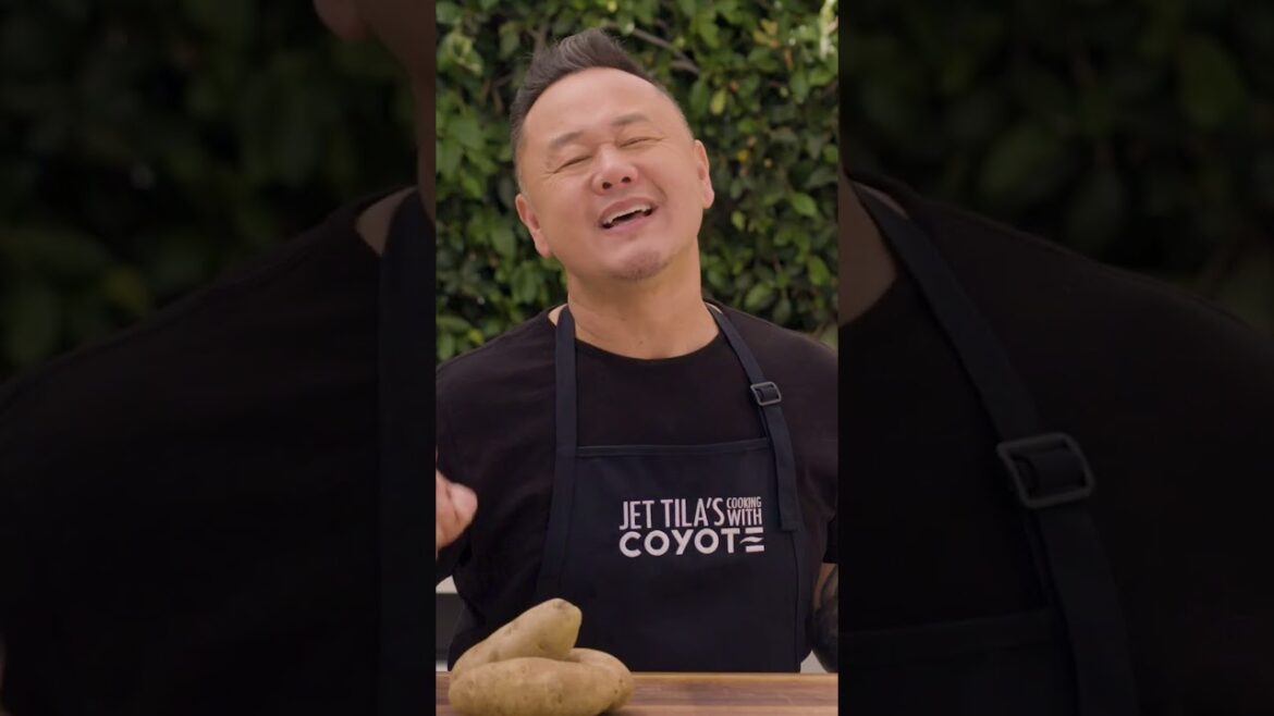 Is the LA Street Dog the BEST American Hot Dog?