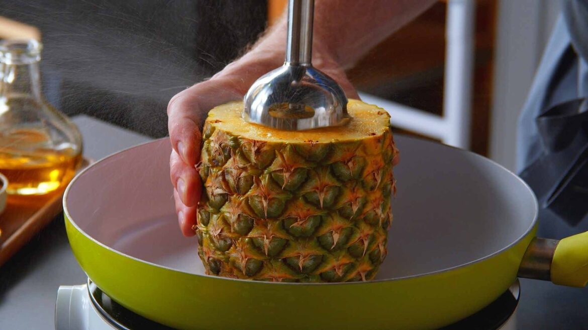 Hawaiian Chicken Skewers With Pineapple, Lime & Chili – Take Your Taste Buds On A Tropical Vacation! Hawaiian Chicken Skewers With Pineapple, Lime & Chili – Take Your Taste Buds On A Tropical Vacation!