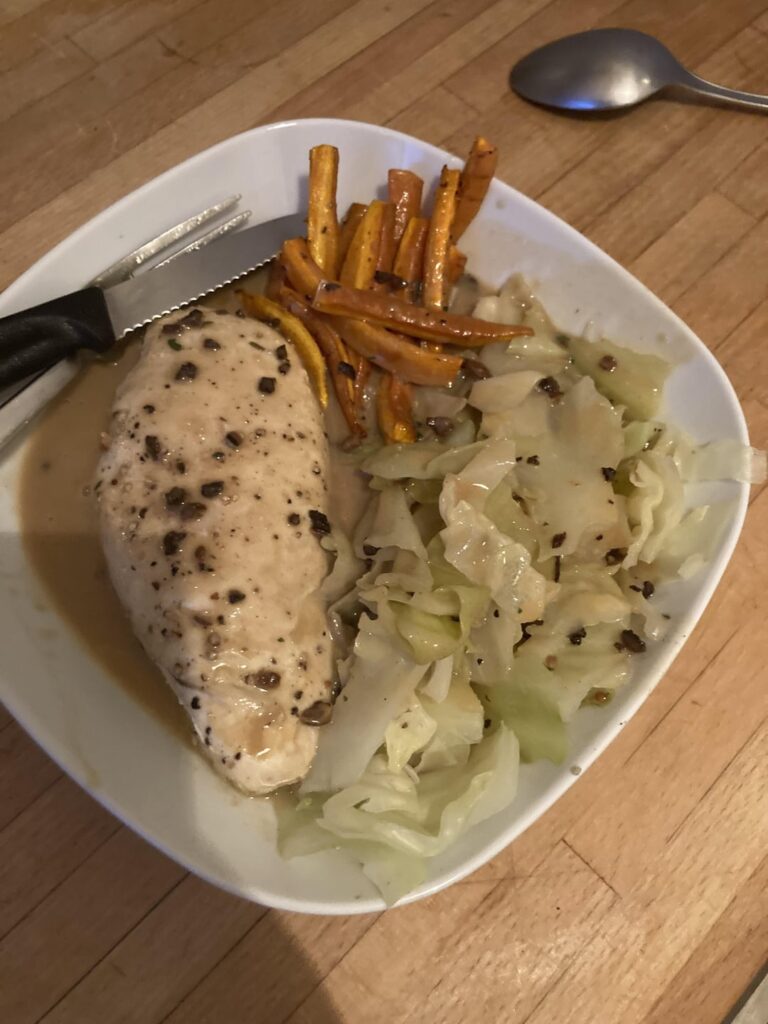 Cabbage, chicken, carrots 465 calories