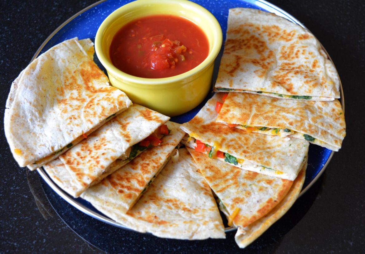 397 cal (21 P) Quesadillas with smashed beans, Daiya cheddar, spinach, red bell pepper
