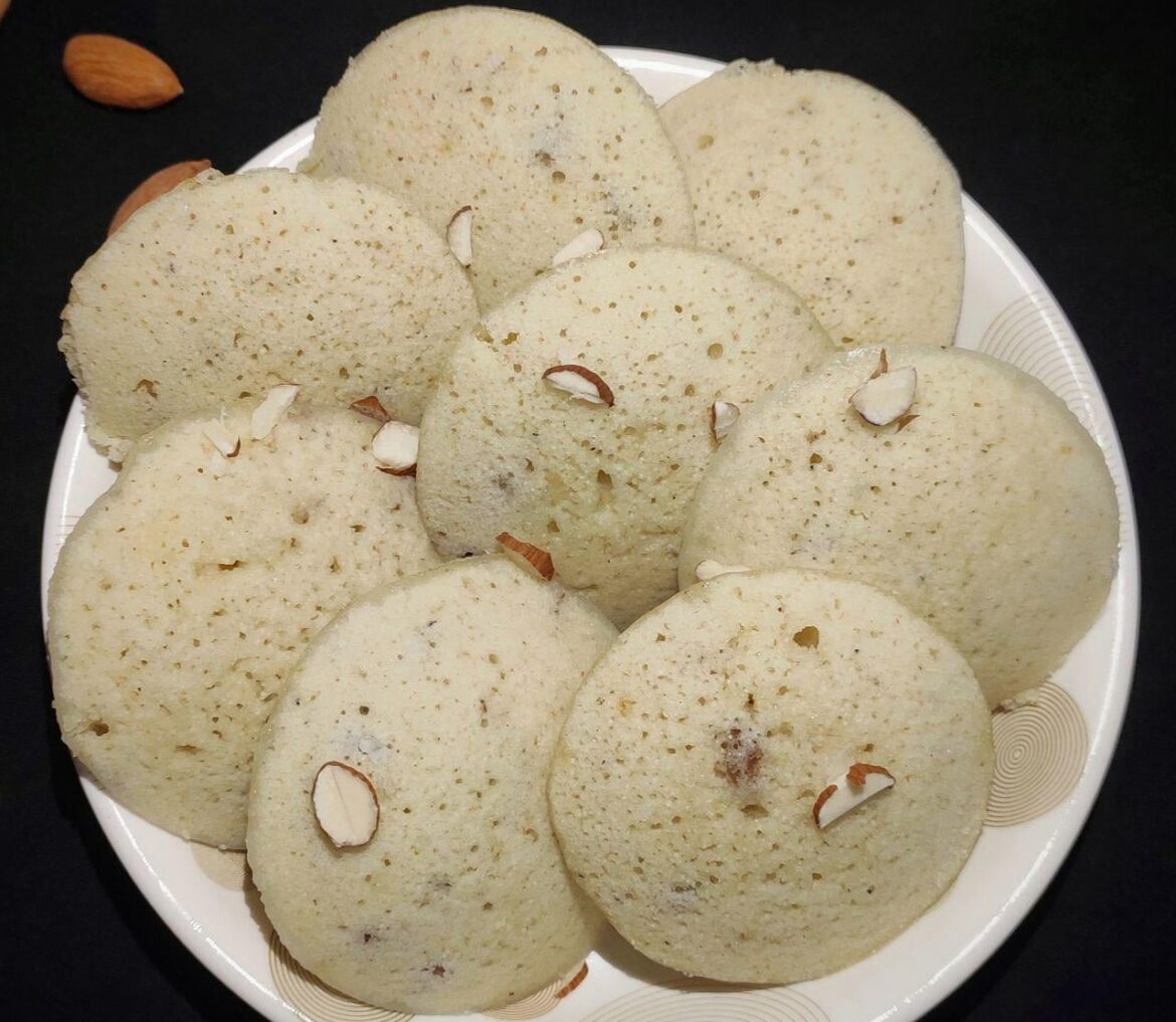 Meethi rava idli