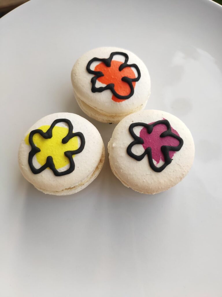 Tried to make flour macarons, leftover batter was much more beautiful 🙈