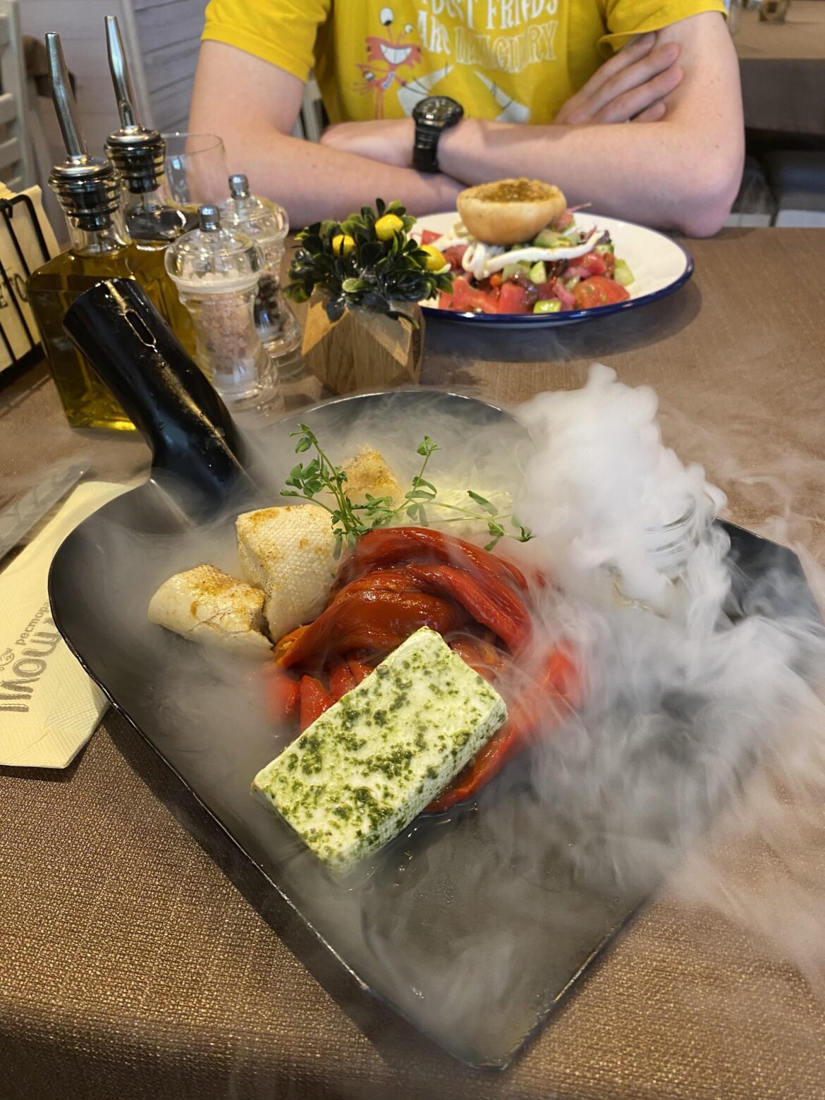 A salad in a shovel blade!