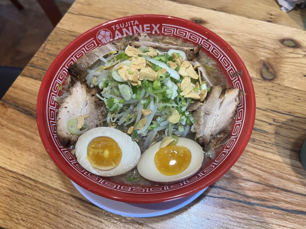 Garlic Authentic Ramen @ Tsujita Annex