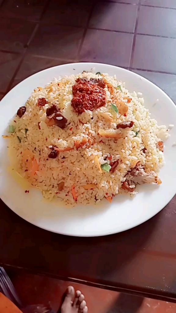 🔥 Spicy Fried Rice with a Kick! 🌶️ Quick and Easy Recipe 🔥 **Spicy Fried Rice with a Kick! 🌶️ Quick and Easy Recipe