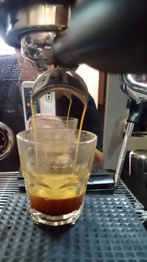 First lungo shot of the day. ☕