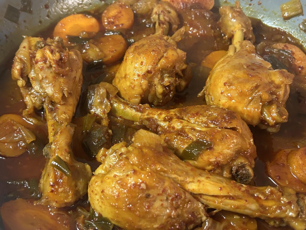 Korean style chicken and vegetables. Very good with rice.