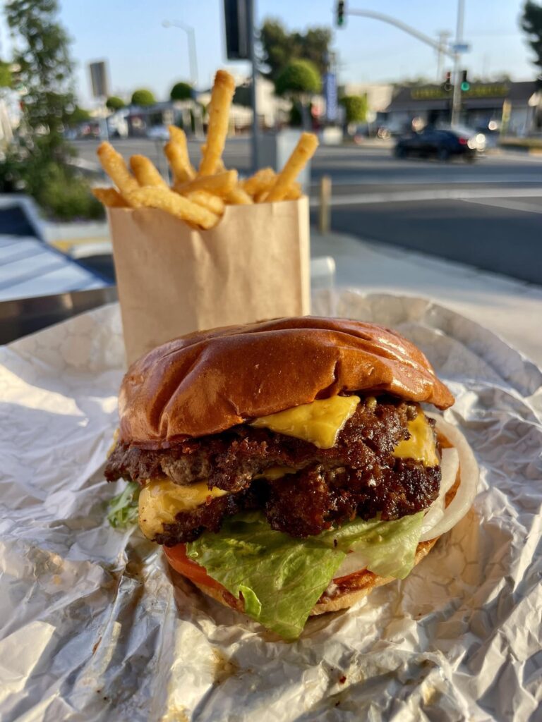 Critique my pics of StormBurger