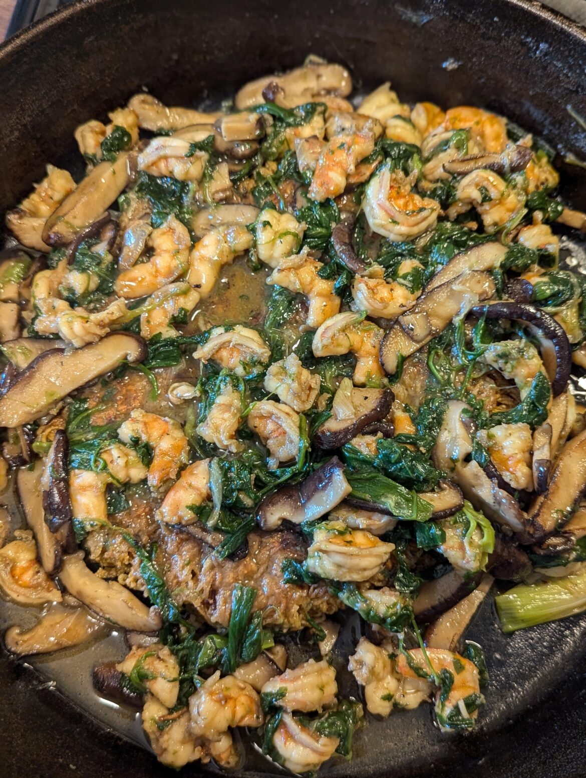 The Wok Weekly #96: Crispy Chow Mein Noodle Cake w/ Shrimp