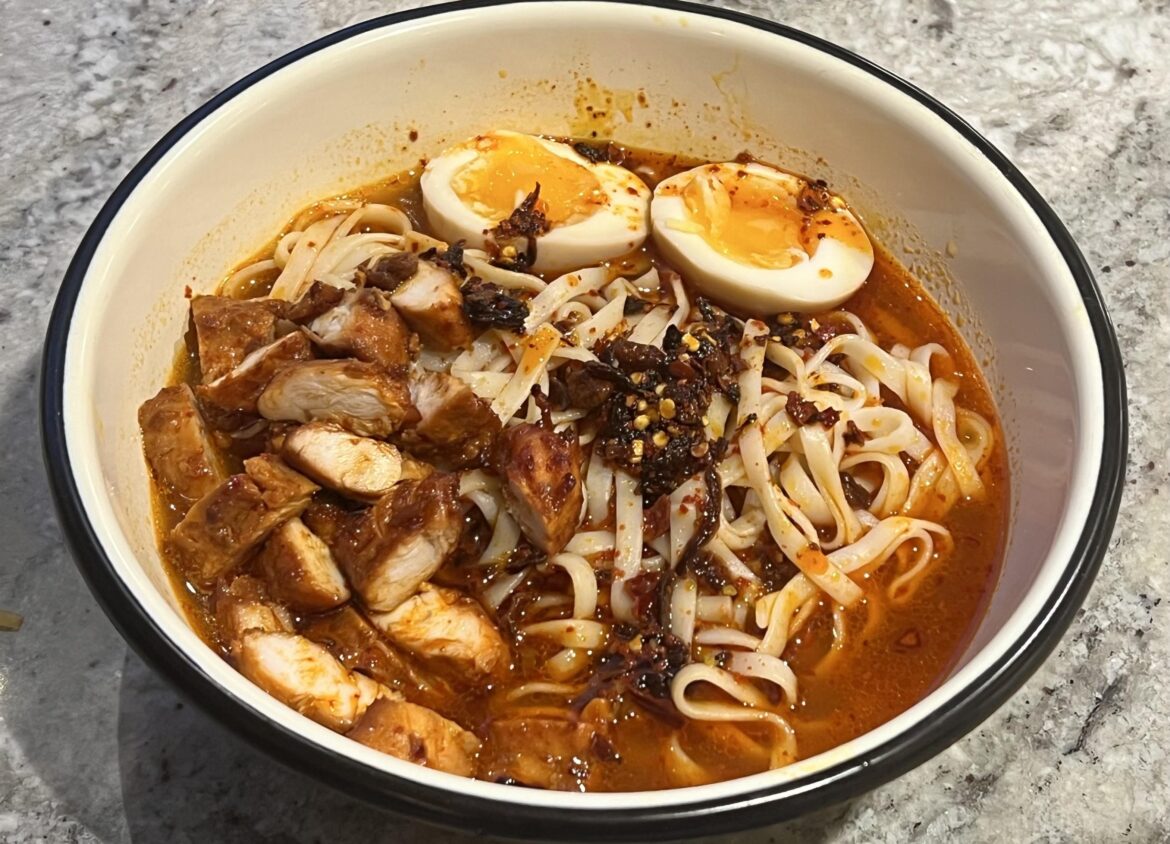 Made some Korean-ish spicy ramyeon