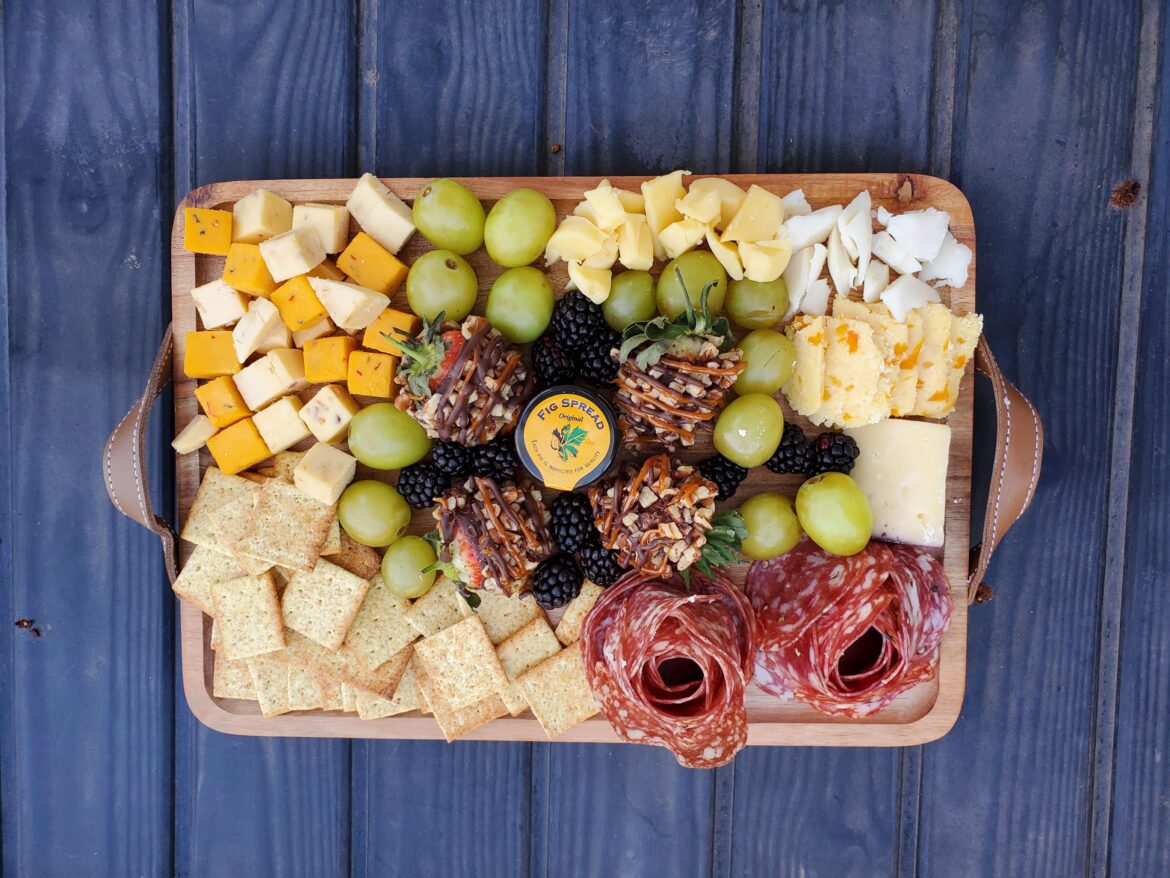 My bf made me a charcuterie board ♡♡