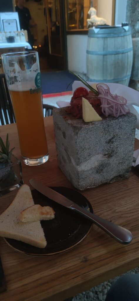 Salmon tartar in a small villge in austria. Why? 🥲 All the other dishes were regular plates.