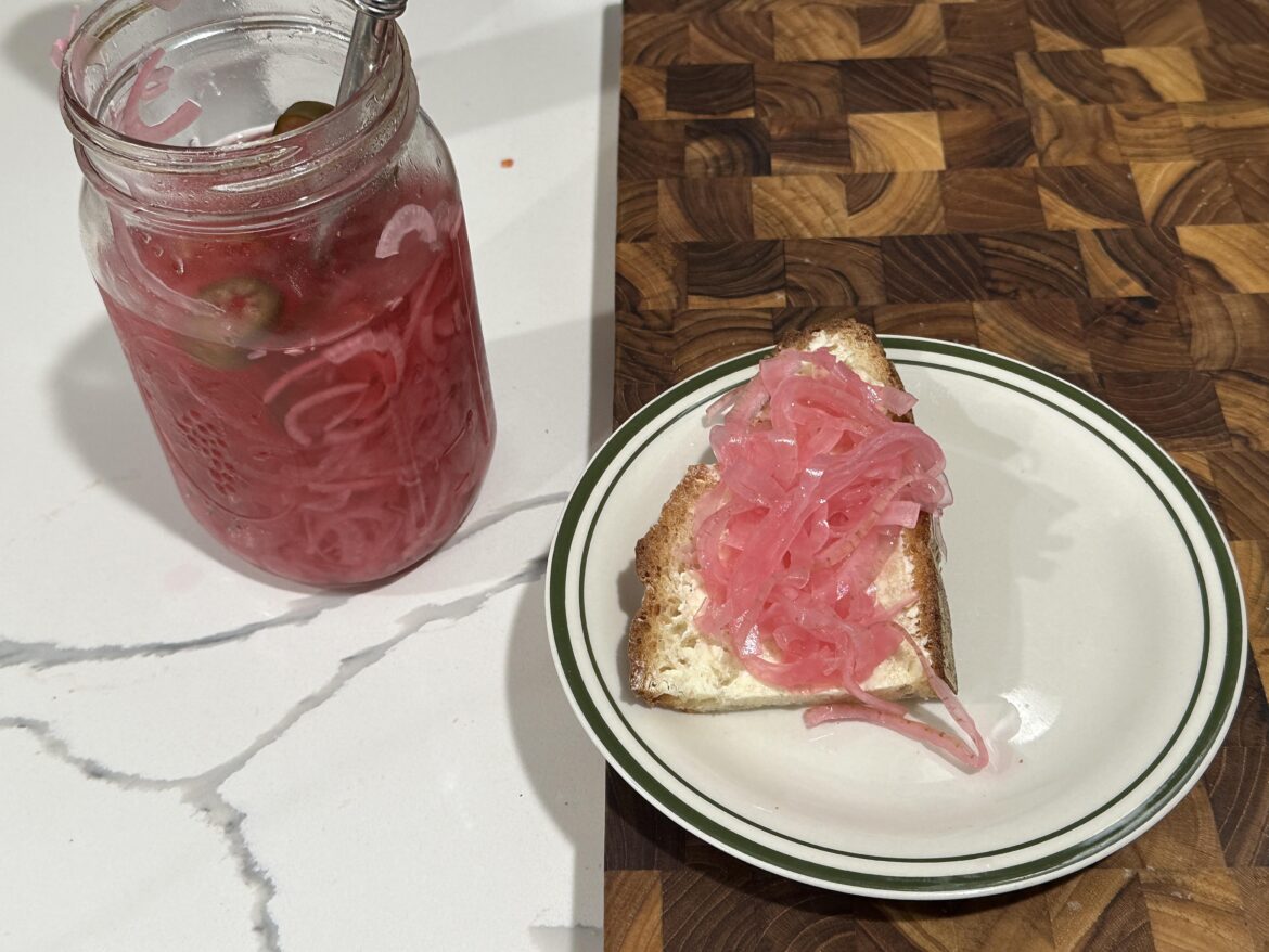 standing in the kitchen stoned as balls and pickled onion on buttered bread is the most awesome thing in the world right now.