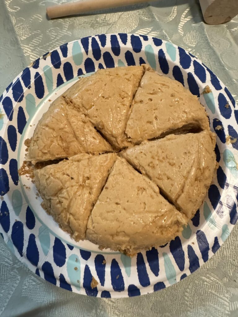 Peanut Butter Pie (172 calories per slice)